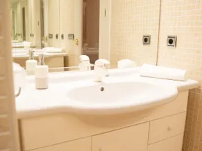Business Apartments, eli Premium Accommodation. - Image 4