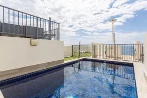 Modern Manly Apartment with Stunning Views, Pool - Image 4