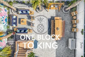 Charming Secluded Courtyard - 1 BLOCK TO KING - Image 2
