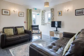 The Chaffhouse - 4 Bedroom - Llangenith - Image 2