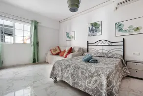 Auxiliary House - Image 2