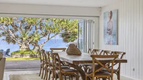 Hampton on the Beach - Stunning Beach Front, Sleeps 8 - Image 2