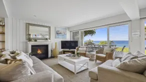 Hampton on the Beach - Stunning Beach Front, Sleeps 8 - Image 3