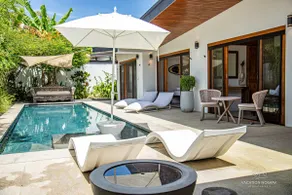 CUSTOM HOME - JUST STEPS TO THE BEACH IN RELAXING PLAYA PELADA - Image 2