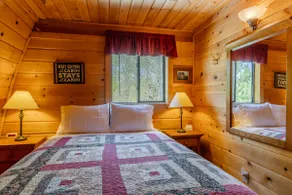 Blue Spruce Cabin - Image 5