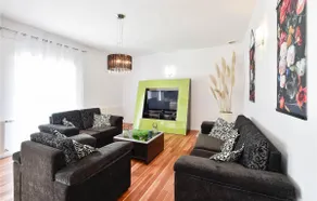 Awesome Home In Solin - Image 4