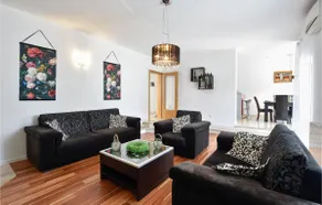 Awesome Home In Solin - Image 3
