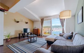 2 Bedroom Cozy Apartment In Vela Luka - Image 3