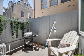 #755 2B2B Beach Getaway!Ground Level w/Patio&Grill - Image 5