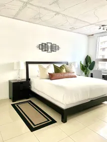 Trendy City Condo, in heart of Midtown Miami - Image 5