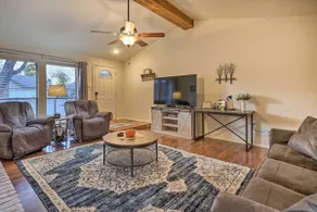 Home w/ Screened Porch ~ 10 Miles to Dtwn OKC! - Image 5