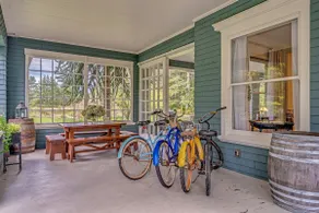 Beach Mansion Escape: 6BR, Hot Tub, Dining 14+ - Image 2