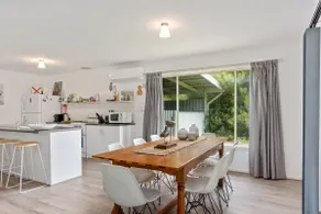 Decked Out at Dolphin 31 Dolphin Avenue - Image 4