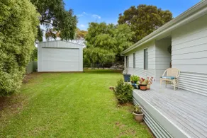 Decked Out at Dolphin 31 Dolphin Avenue - Image 2