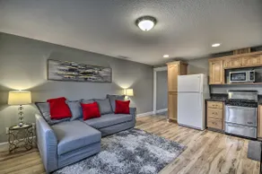 Chic Battle Ground Apartment ~ 18 Mi to Vancouver! - Image 5