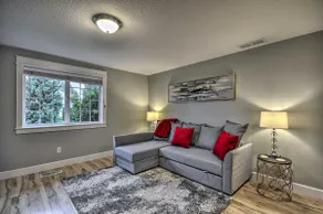 Chic Battle Ground Apartment ~ 18 Mi to Vancouver! - Image 4