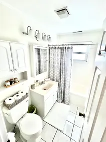 Campus Cottage - Image 5