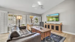 Quiet Convenient Location Near Hiking Shopping - Image 5