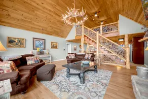 Upscale Home With Expansive Mountain Views - Image 5