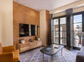 Home Art Apartments Soho - Image 3