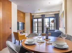 Home Art Apartments Soho - Image 5