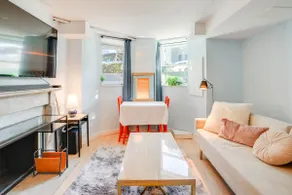 2 Mi to Dtwn: Boston Apartment Near Beaches! - Image 4