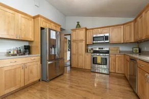 Room for 10 at the Table- Families Holiday Here - Image 3
