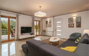 Amazing Home In Supetar - Image 3