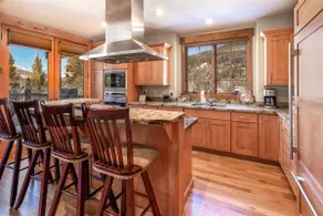 Luxury Private Home In A Great Location. Hot Tub. - Image 2