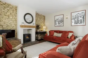 Two bedroom dog friendly holiday cottage in the Cotswolds with a hot tub - Garden Cottage - Image 2