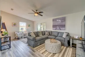 Peaceful Lady Lake Home w/ Screened-In Porch! - Image 2