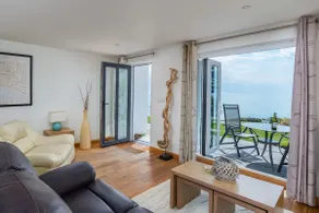 Beach Retreat - Mount Brioni - Image 3