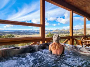 Painted Cliffs| Amazing Views| Hot tub| Fire Pit - Image 2