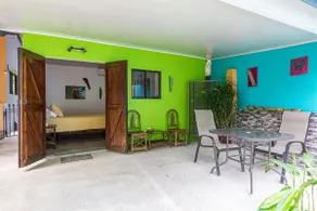 Tropical Cabina Pool & AC Cozy Bright Refreshing - Image 4