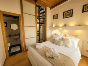 Tatiana - Historic Home with Private Rooftop Terrace - Image 2
