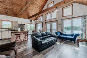 Elysium Private Waterfront Escape - Image 4