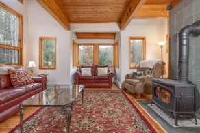 Wright Reservoir Estate with Panoramic Views & 10 - Image 2