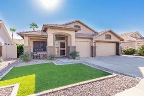 4BR w Lagoon Pool, Fireplace, BBQ - Image 3