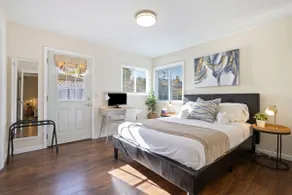 Luxo Stays |Stanford| 3bd/2ba #pet #comfy - Image 4