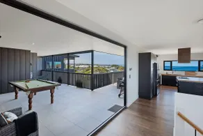 Noble House - Image 5