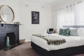 Live in the Heart of Mudgee at Fairbairn Cottage - Image 2