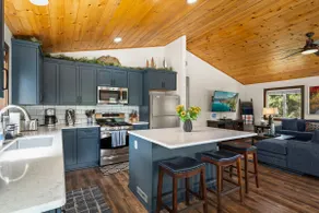 Pet-Friendly Haven | King Suite, Hot Tub, Clubhouse Access, Near Lake & Trails - Image 3