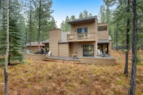 Forested getaway with kitchen, stone fireplace, po - Image 5