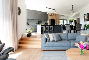 Modern home with Mountain Views | 3BR + office - Image 5