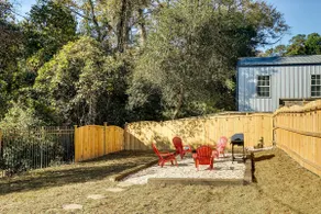 Step-Free Home w/ Fire Pit - 3 Miles to USC! - Image 2