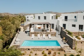 Quiet Villa - Seaview, Pool & Jacuzzi - Image 2
