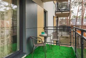 Holiday 9A | Elegant Apartment | Balcony - Image 4