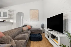 Ivy's at Glenelg Central - A Cosy Family Stay - Image 5