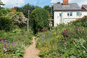 Romney, a cosy Victorian cottage in a picturesque Suffolk village - Image 3