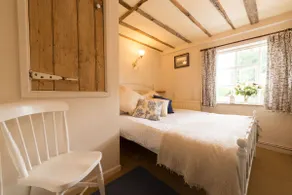 Spadgers, a flax workers cottage next to fields in a Medieval Village - Image 5